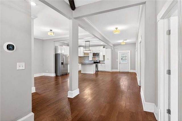 1033 White Oak SW Avenue, Atlanta, GA 30310