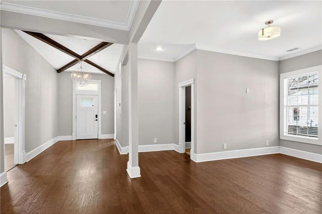 1033 White Oak SW Avenue, Atlanta, GA 30310