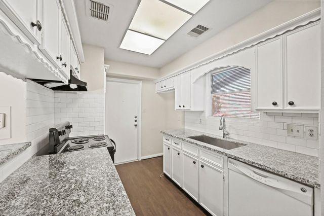 16334 Hollow Wood Drive, Houston, TX 77090