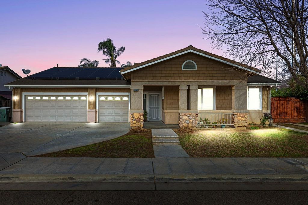 Image 1 of property listing at 5787 E Byrd Avenue, Fresno, CA 93727