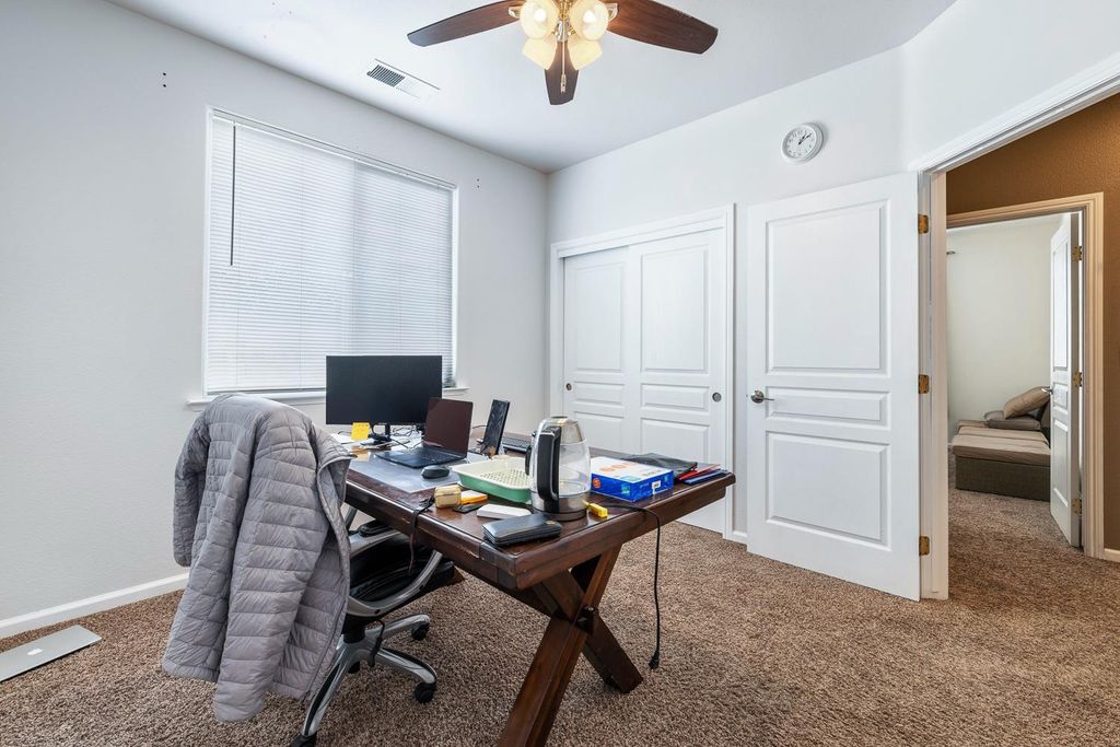 Image 25 of property listing at 5787 E Byrd Avenue, Fresno, CA 93727