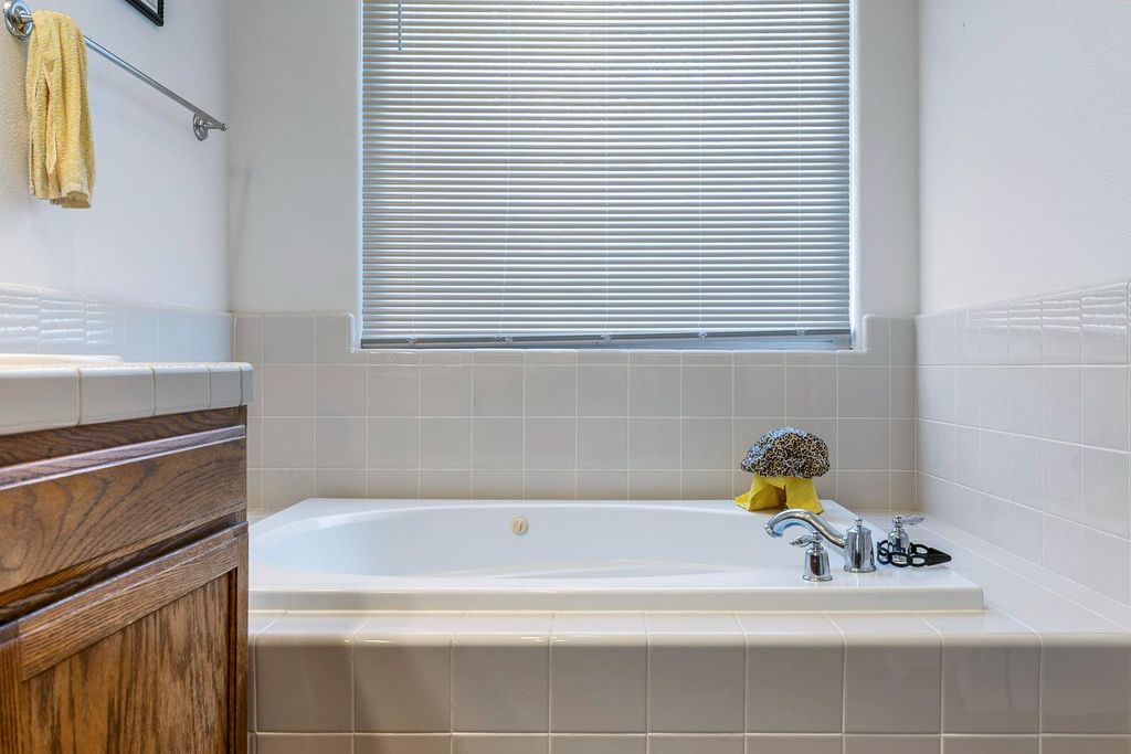 Image 37 of property listing at 5787 E Byrd Avenue, Fresno, CA 93727