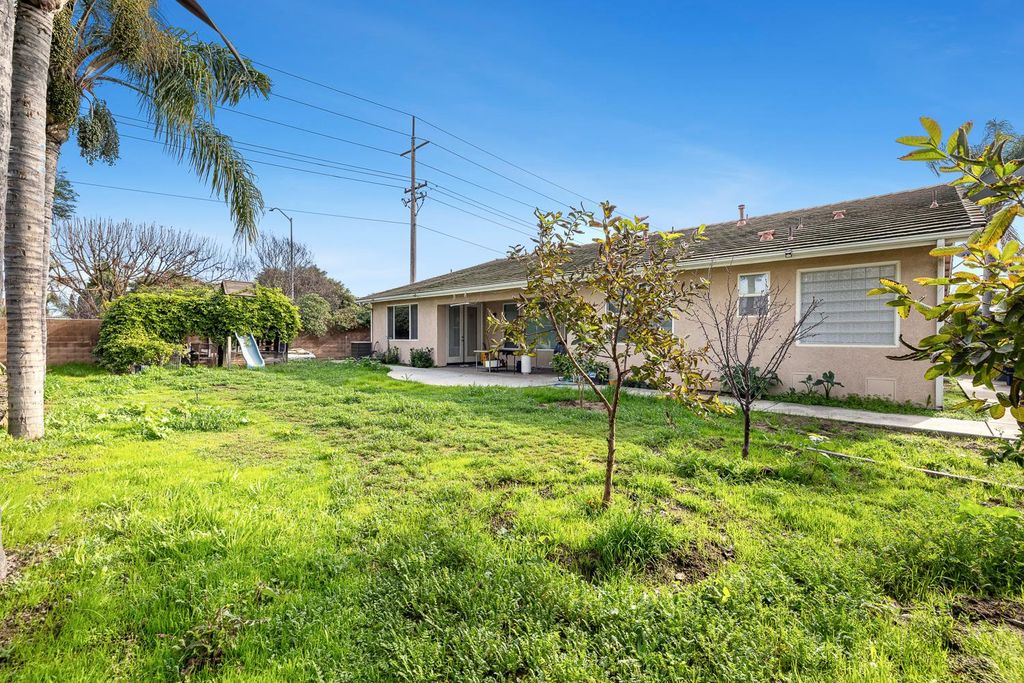 Image 43 of property listing at 5787 E Byrd Avenue, Fresno, CA 93727