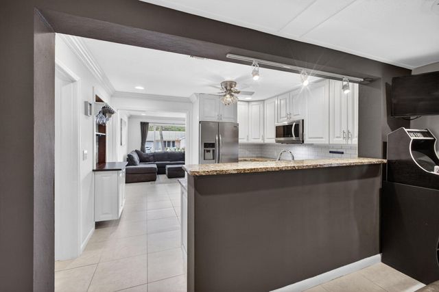 1964 Circle Drive, North Palm Beach, FL 33408