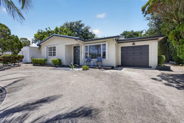 1964 Circle Drive, North Palm Beach, FL 33408