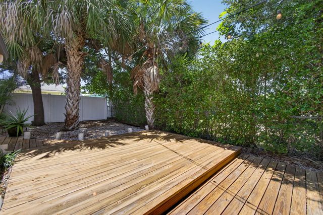 1964 Circle Drive, North Palm Beach, FL 33408