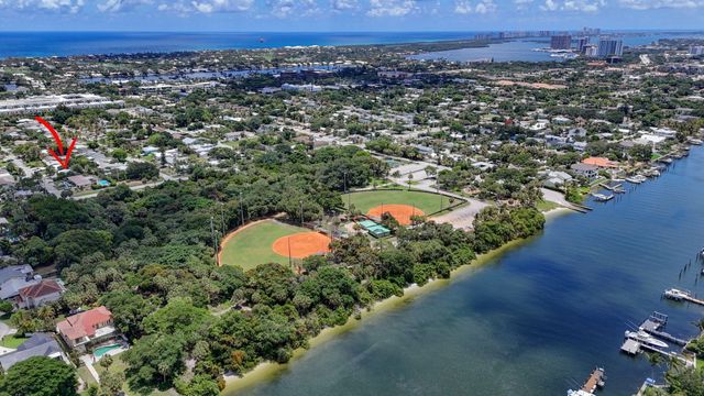 1964 Circle Drive, North Palm Beach, FL 33408