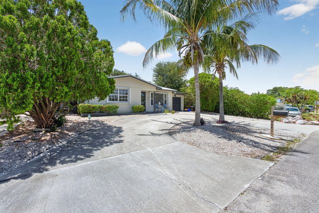 1964 Circle Drive, North Palm Beach, FL 33408