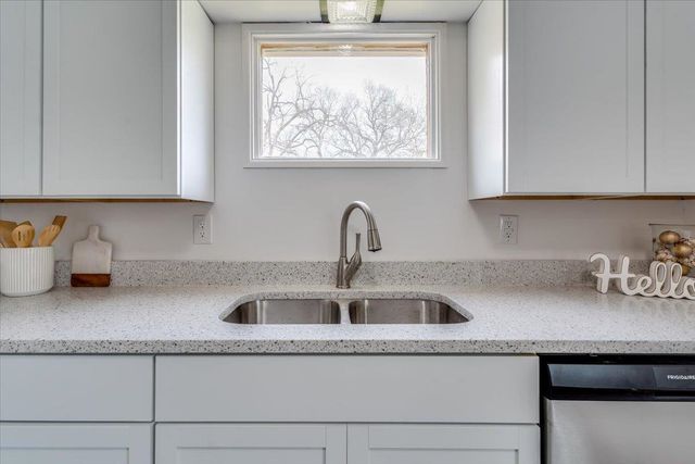 2334 S Lulu, Wichita, KS 67211