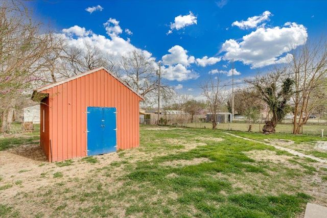 2334 S Lulu, Wichita, KS 67211