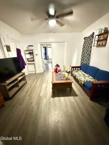 29 McClellan Street, Schenectady, NY 12304