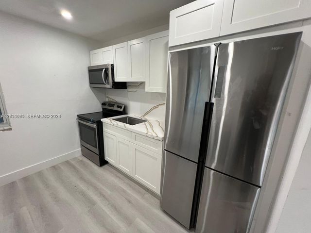 428 NW 97th St 0, Miami, FL 33150