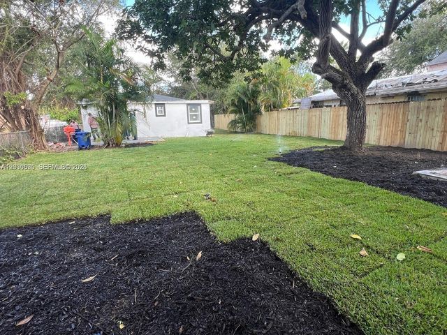 428 NW 97th St 0, Miami, FL 33150