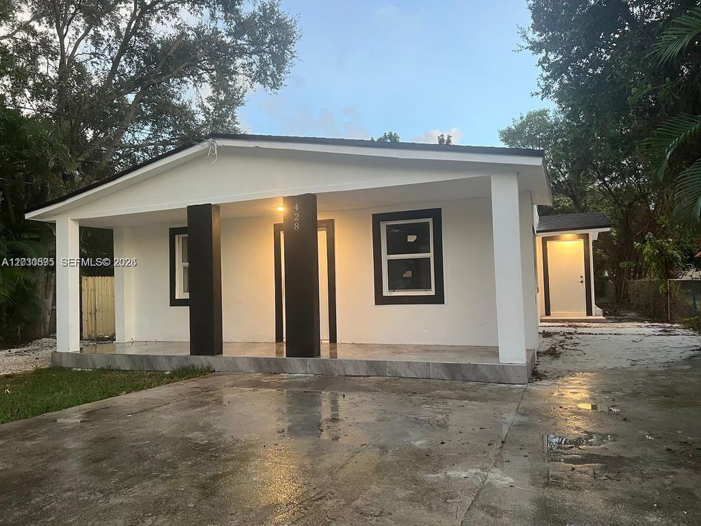 428 NW 97th St 0, Miami, FL 33150
