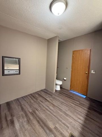 1711 State Highway T, Oldfield, MO 65720