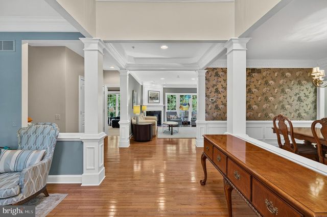 125 CAMELOT LN, Newtown Square, PA 19073