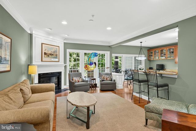 125 CAMELOT LN, Newtown Square, PA 19073