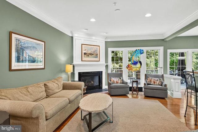 125 CAMELOT LN, Newtown Square, PA 19073