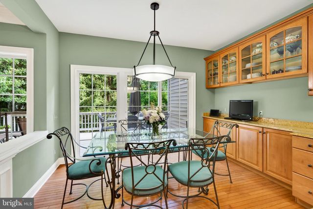 125 CAMELOT LN, Newtown Square, PA 19073