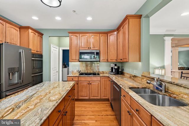 125 CAMELOT LN, Newtown Square, PA 19073