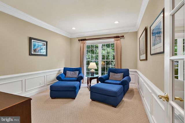 125 CAMELOT LN, Newtown Square, PA 19073