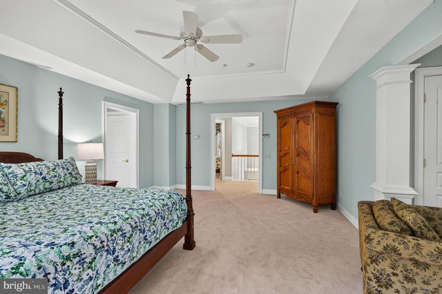 125 CAMELOT LN, Newtown Square, PA 19073
