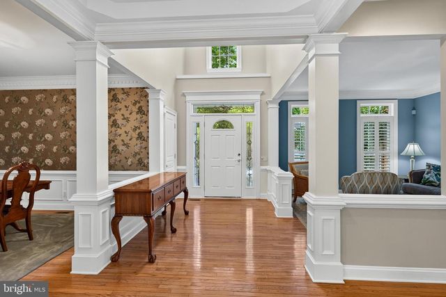 125 CAMELOT LN, Newtown Square, PA 19073