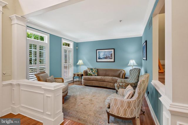 125 CAMELOT LN, Newtown Square, PA 19073