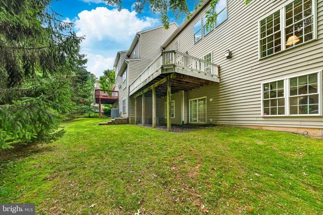 125 CAMELOT LN, Newtown Square, PA 19073