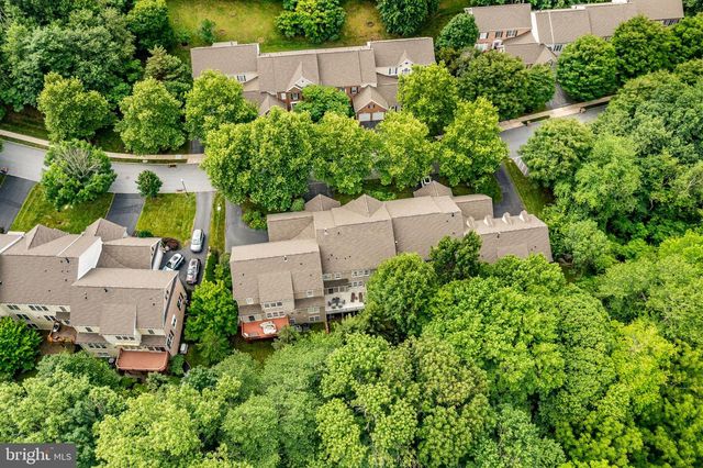 125 CAMELOT LN, Newtown Square, PA 19073