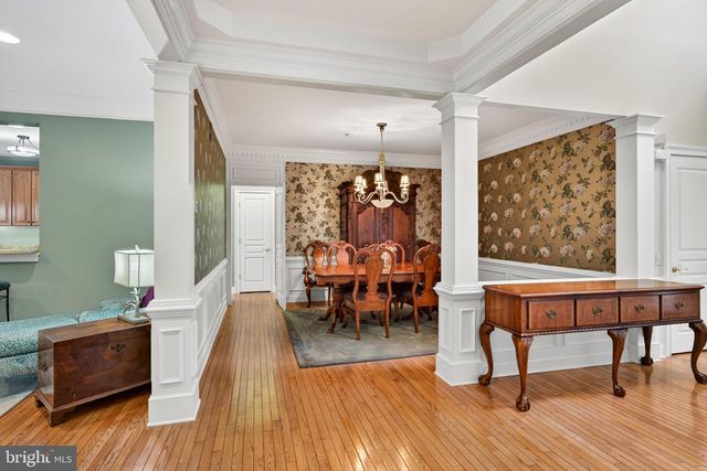 125 CAMELOT LN, Newtown Square, PA 19073