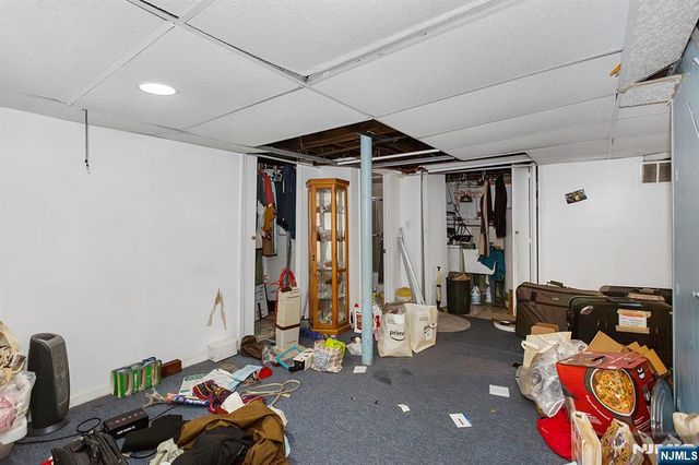 33 Beech Street, Elmwood Park, NJ 07407