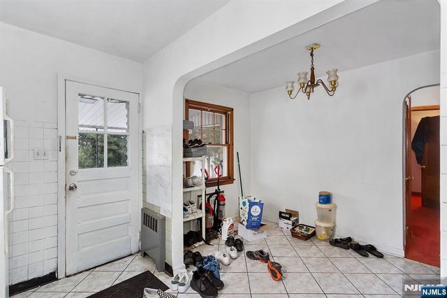 33 Beech Street, Elmwood Park, NJ 07407