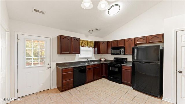 507 Drakewood Rd, Knoxville, TN 37924