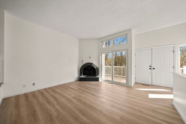 255 North Rd 10, Chelmsford, MA 01824