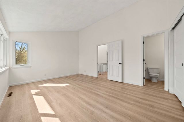 255 North Rd 10, Chelmsford, MA 01824