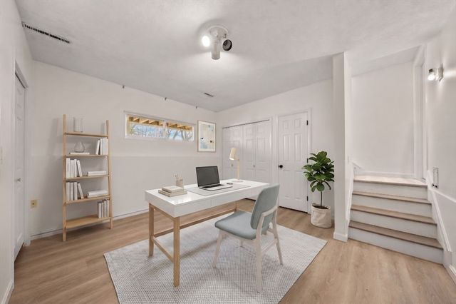 255 North Rd 10, Chelmsford, MA 01824