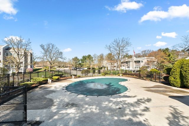 255 North Rd 10, Chelmsford, MA 01824