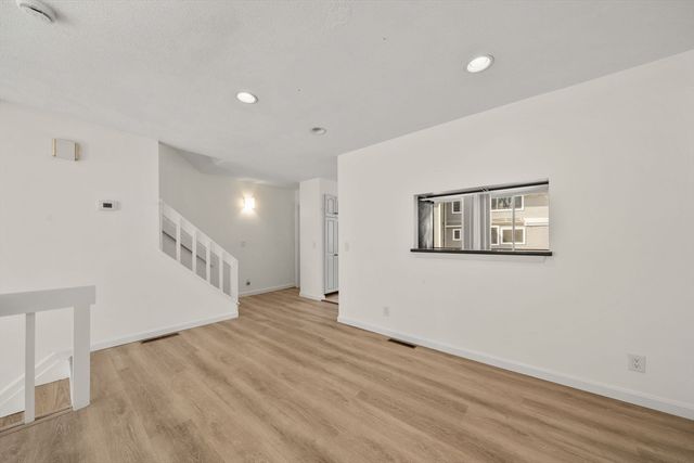 255 North Rd 10, Chelmsford, MA 01824