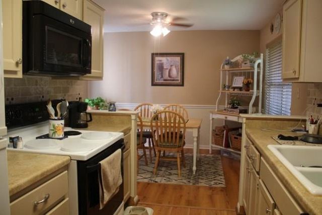 21027 Western Valley Drive, Katy, TX 77449