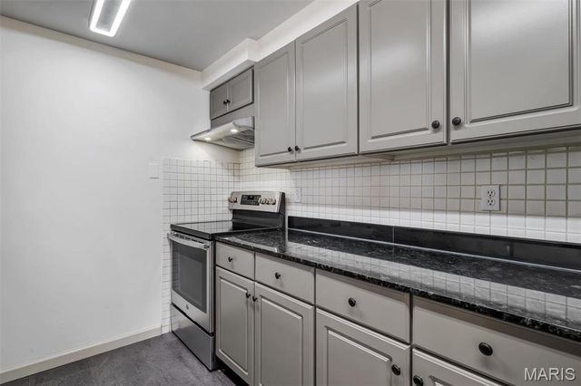 200 S Brentwood Boulevard 2F, Clayton, MO 63105