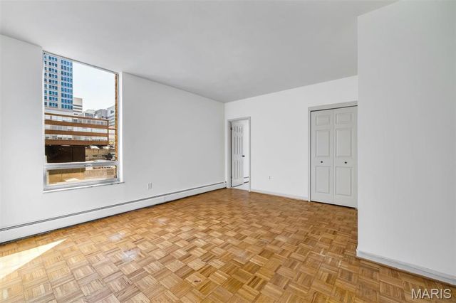 200 S Brentwood Boulevard 2F, Clayton, MO 63105