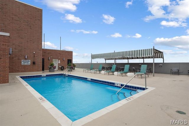 200 S Brentwood Boulevard 2F, Clayton, MO 63105