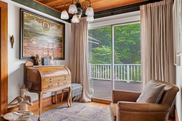 11 Oak Mountain Farm Road, Boiceville, NY 12412