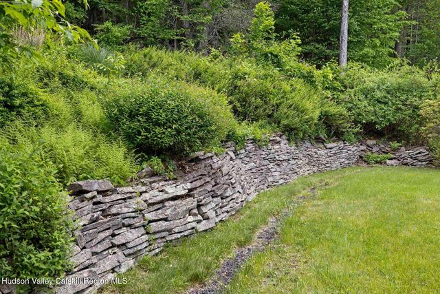 11 Oak Mountain Farm Road, Boiceville, NY 12412