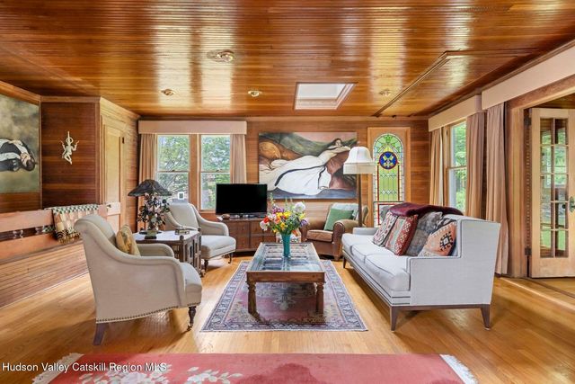 11 Oak Mountain Farm Road, Boiceville, NY 12412