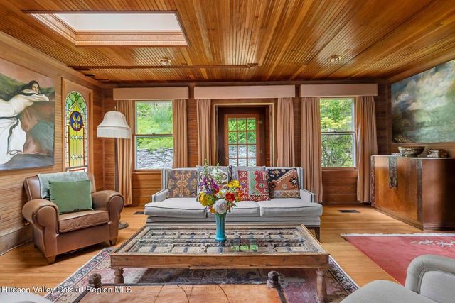 11 Oak Mountain Farm Road, Boiceville, NY 12412