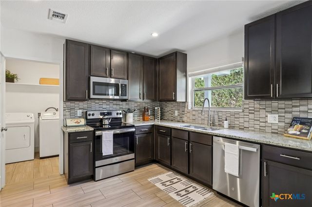 275 Stallion Springs Drive, Fischer, TX 78623