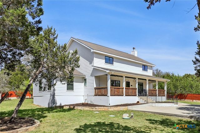 275 Stallion Springs Drive, Fischer, TX 78623