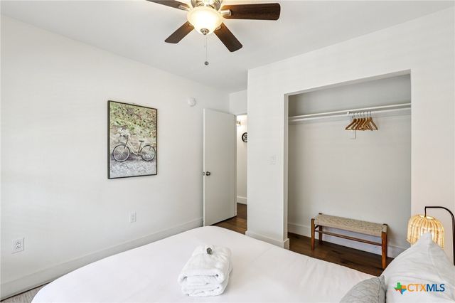275 Stallion Springs Drive, Fischer, TX 78623